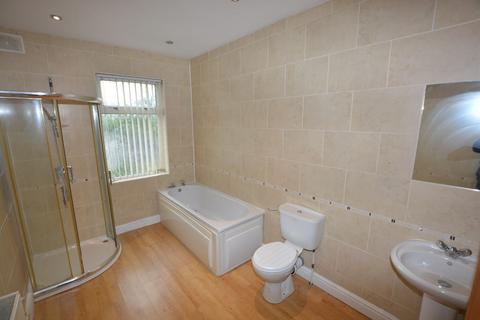 2 bedroom semi-detached house to rent, Kilton Road, Worksop
