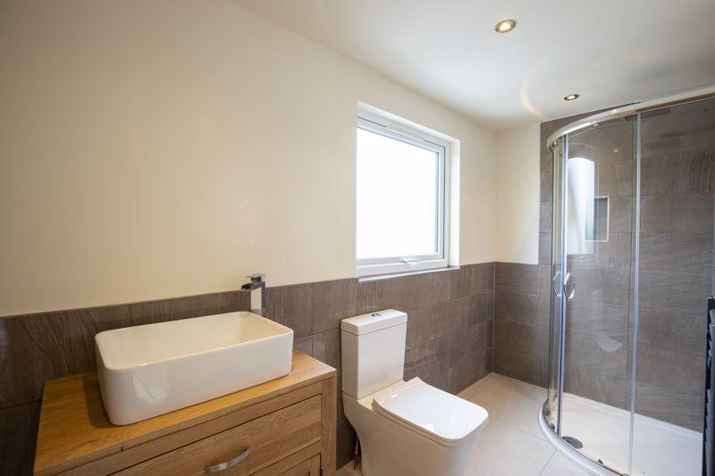 Bedroom 2 En-Suite