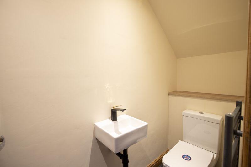 Cloakroom / WC