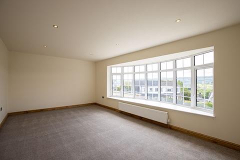 7 Daleside, Greetland, Halifax, HX4 8QD