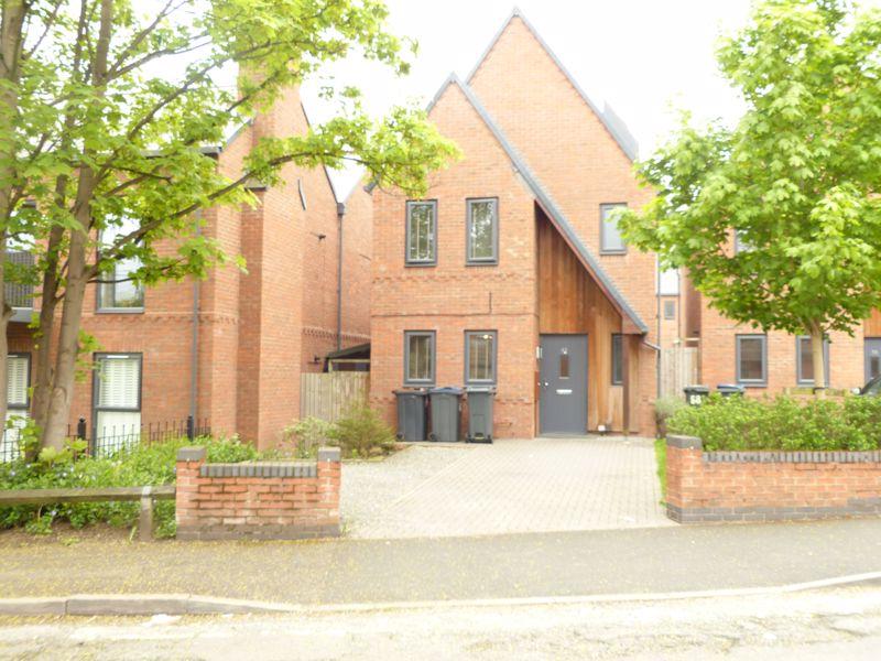 Holland Street, Sutton Coldfield 3 bed detached house £425,000