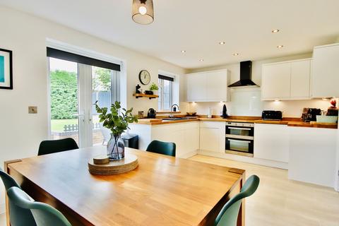 Evergreen Cherry Orchard Road, Lower Moor, Pershore, WR10 2PN