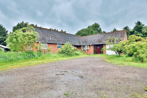 Conifers Evesham Road, Egdon, Worcester, WR7 4QR