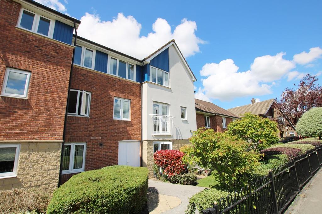 Ellesmere Road, Culcheth, Warrington, WA3 2 bed apartment £200,000