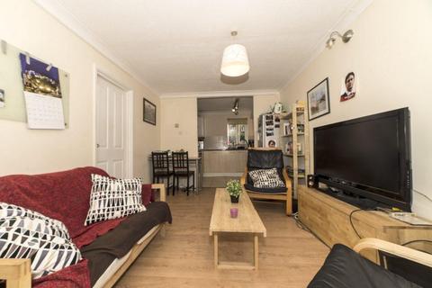 3 bedroom flat to rent - Egerton Court, Victoria Park, Manchester, M14 5SL