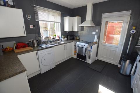 17 Ashbrook Crescent, Rochdale, OL12 9AJ