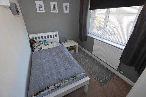 17 Ashbrook Crescent, Rochdale, OL12 9AJ