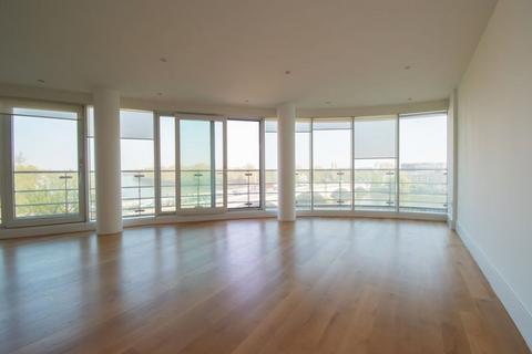 3 bedroom apartment for sale, Brewhouse Lane, London, SW15