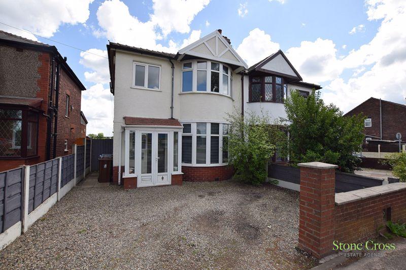 Manchester Road, Astley M29 7DZ 3 bed semidetached house £200,000
