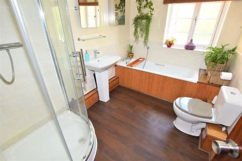 34 Bevill Square, Salford, M3 6BB