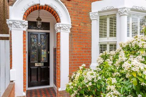 4 bedroom detached house to rent, Fairfield Road, Kingston Upon Thames