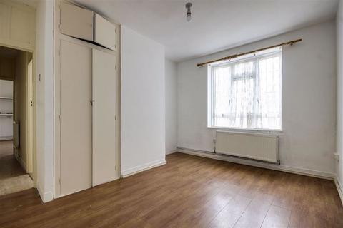 Flat 4, Carey House Brooke Road, London, E5 8AS