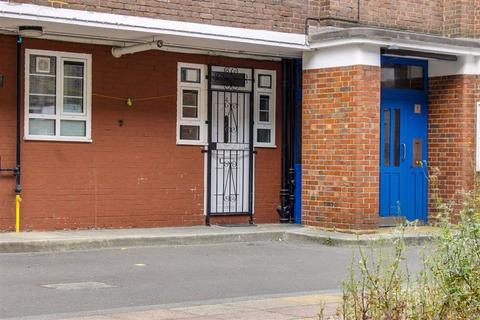Flat 4, Carey House Brooke Road, London, E5 8AS