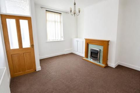 2 bedroom terraced house to rent, Wargrave Road, Newton-Le-Willows