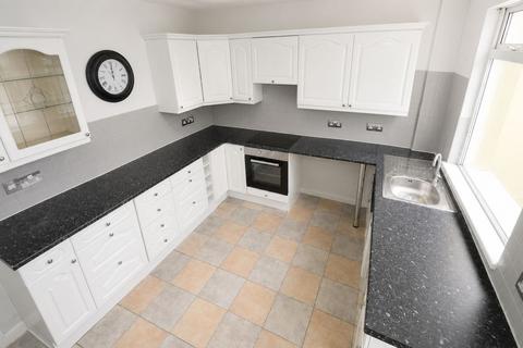 2 bedroom terraced house to rent, Wargrave Road, Newton-Le-Willows