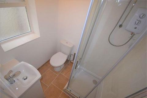 2 bedroom terraced house to rent, Wargrave Road, Newton-Le-Willows