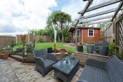 3 Cornelis Drive, Minster, Ramsgate, CT12 4DZ