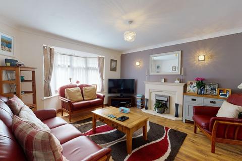 3 Cornelis Drive, Minster, Ramsgate, CT12 4DZ