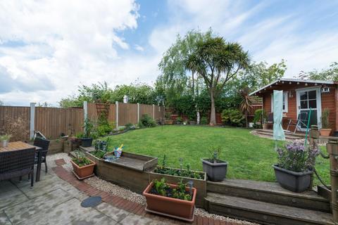 3 Cornelis Drive, Minster, Ramsgate, CT12 4DZ