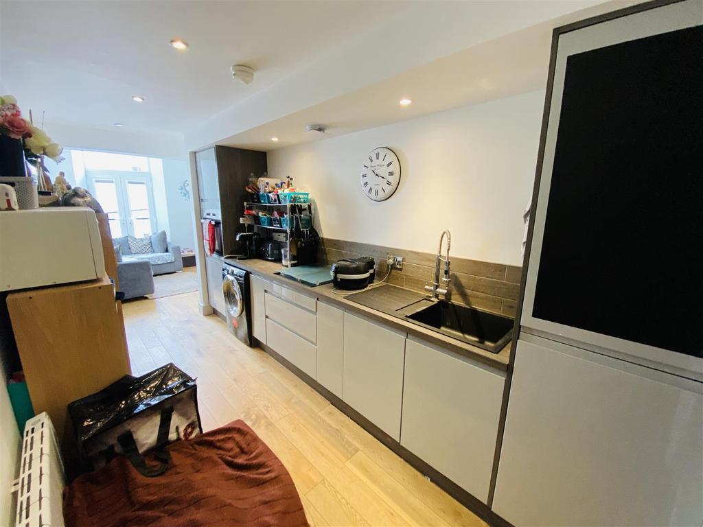 Open Plan Living/Dining and Kitchen area