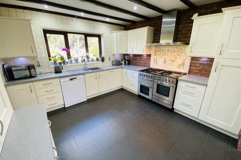 1a Elms Close, Riccall, York, YO19 6NX