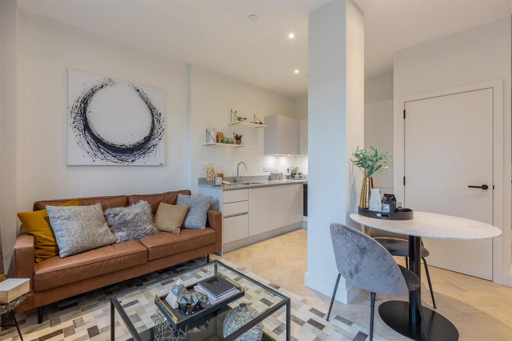 Park House, Bath Road, Slough 2 bed flat £349,950