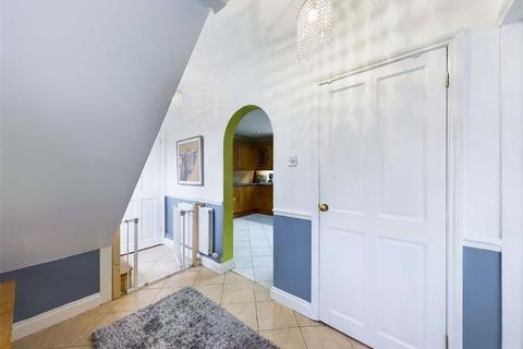 174 Coney Hill Road, Gloucester, GL4 4QG