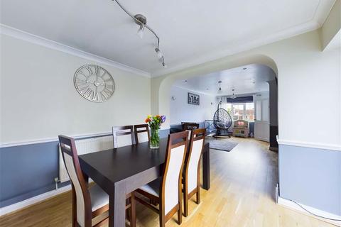 174 Coney Hill Road, Gloucester, GL4 4QG