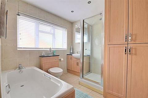 31 Athelstan Road, Worcester, WR5 2BW