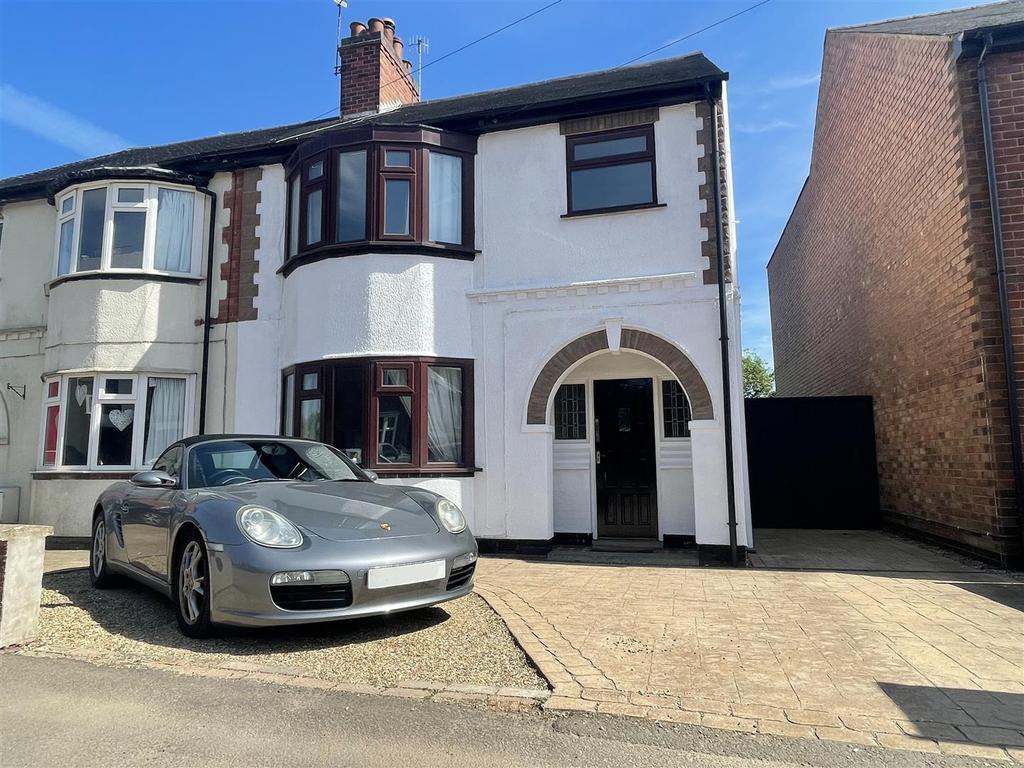 Forest Road, Coalville 3 bed semidetached house £220,000