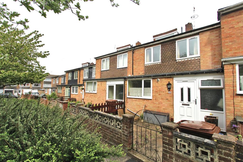 Greenvale Gardens, Gillingham 3 bed terraced house £240,000