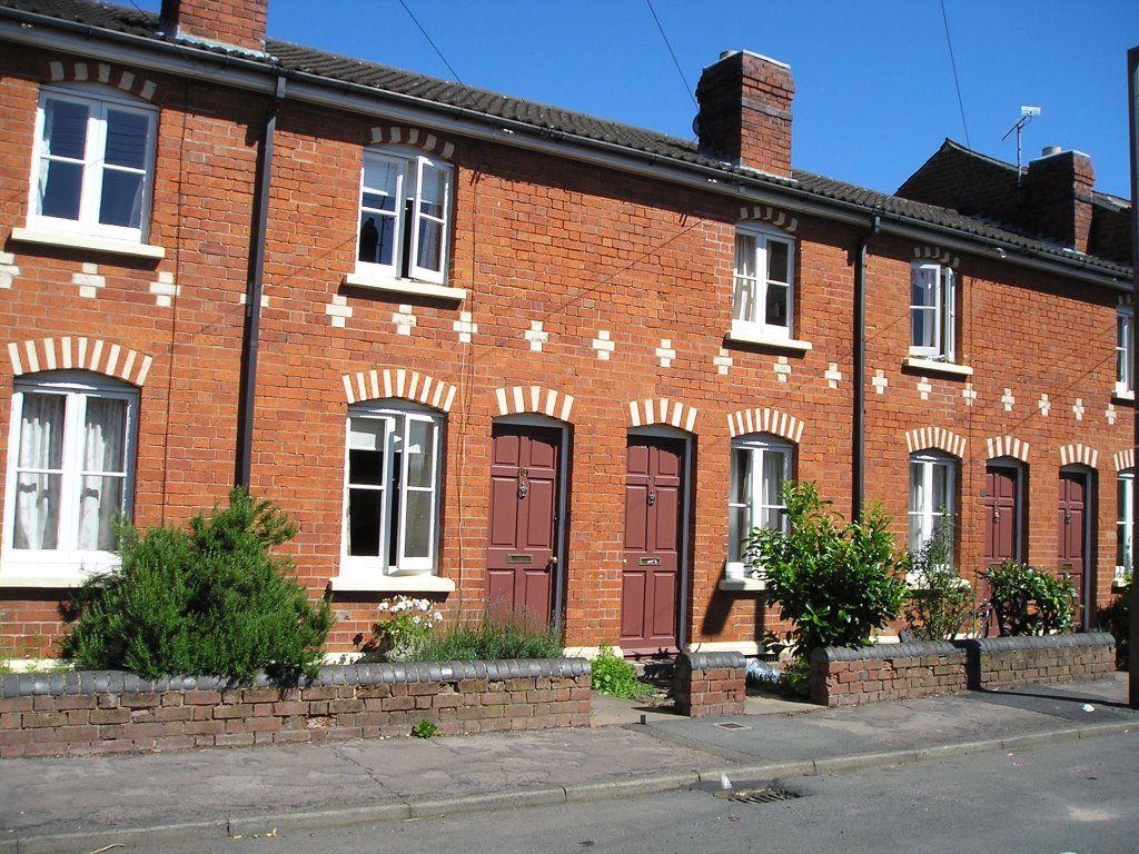 Green Street, Hereford HR1 2QW 2 bed terraced house £620 pcm (£143 pw)