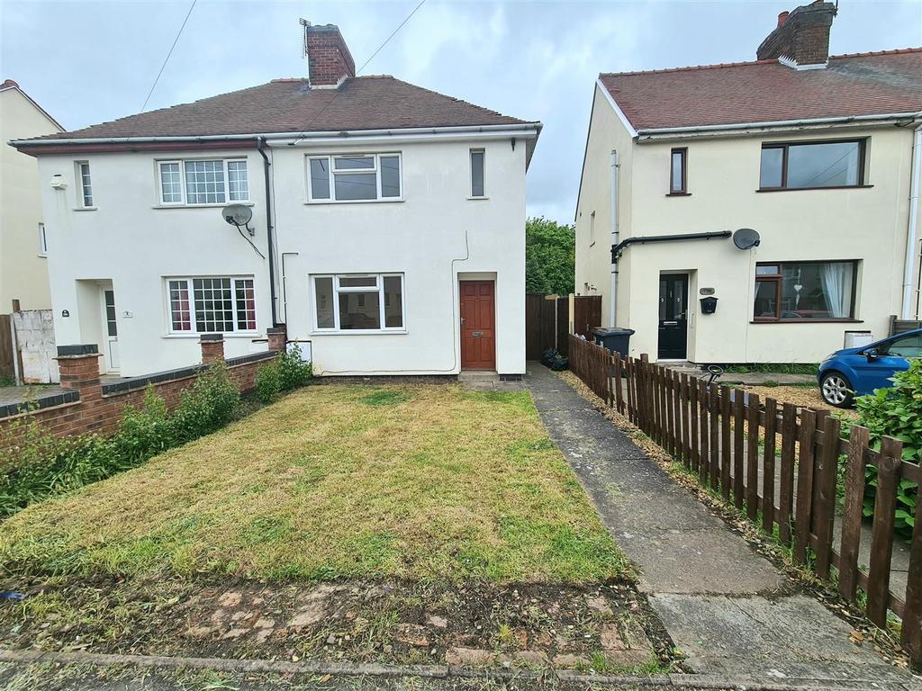 BlackATree Road, Stockingford, Nuneaton 2 bed semidetached house £