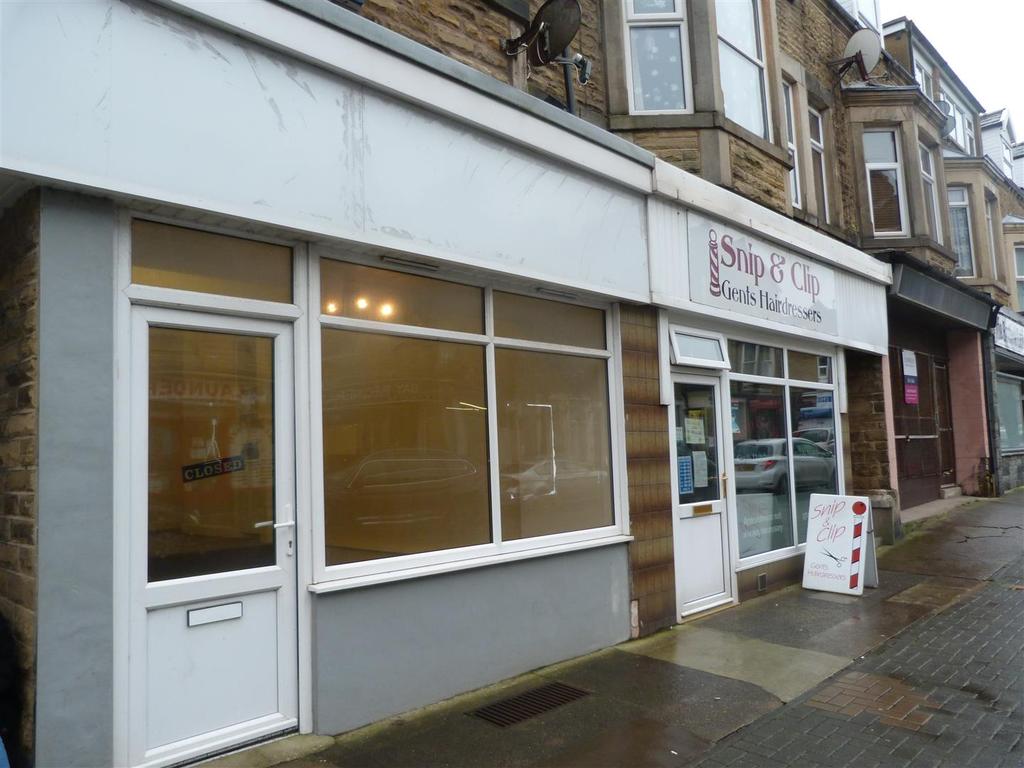 Albert Road, Morecambe Shop £500 pcm (£115 pw)