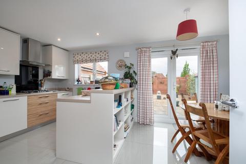 1 Longbridge Close, Easingwold, York, YO61 3FJ