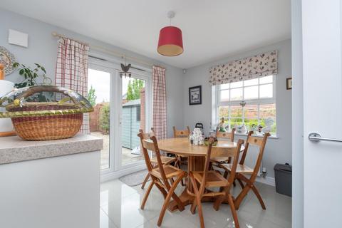 1 Longbridge Close, Easingwold, York, YO61 3FJ