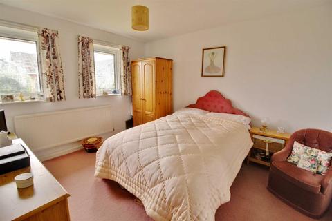 20 Orchard Way, Huntley, Gloucester, GL19 3HP