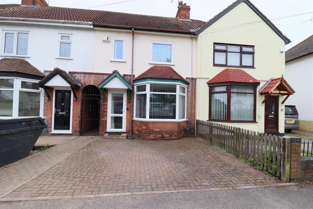 The Paddock, Hull 2 bed terraced house £125,000