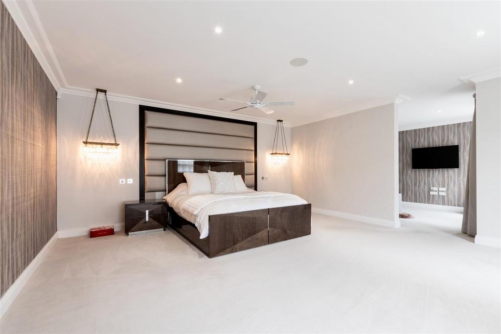 Bedroom  25.jpg