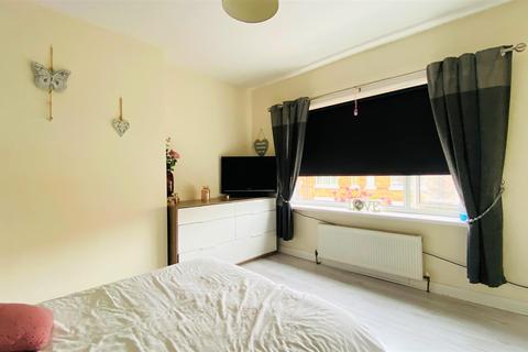 24 Queens Avenue, Dalton Le Dale, Seaham, SR7 8EX