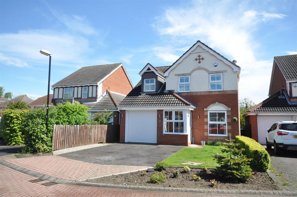 Harewood Close, Rawcliffe, York, YO30... 3 bed detached house £335,000