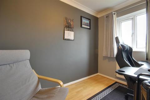 32 Augustus Drive, Brough, HU15 1DH