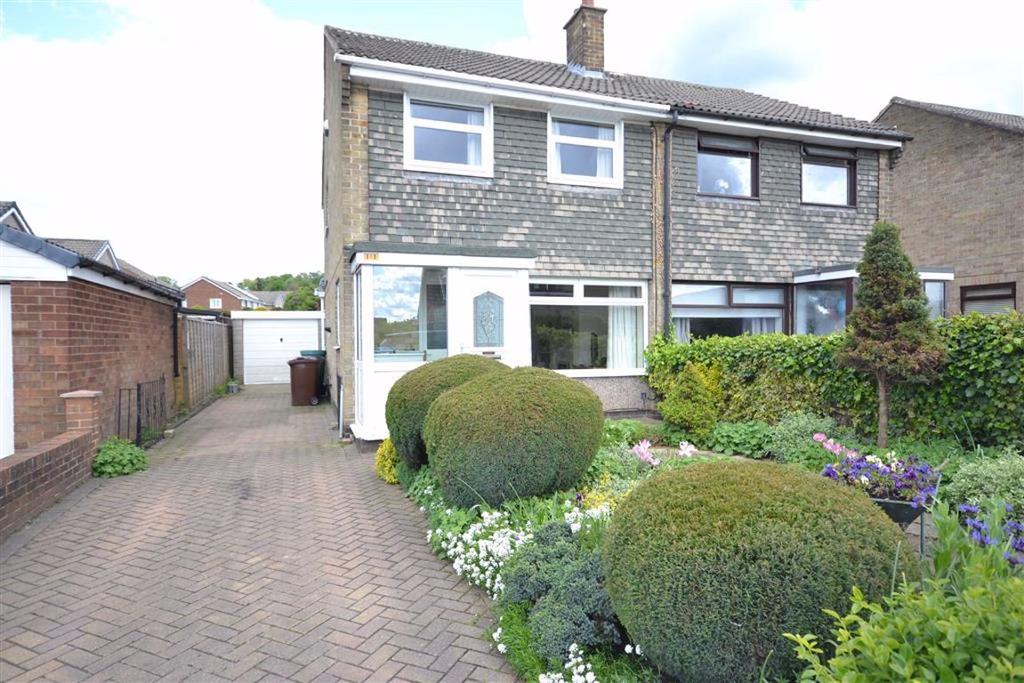 Ninelands Lane, Garforth, Leeds, LS25 3 bed semidetached house £225,000