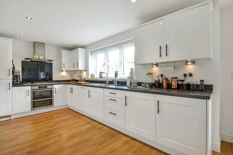 53 Burden Drive, Bishopdown, Salisbury, SP1 3QG