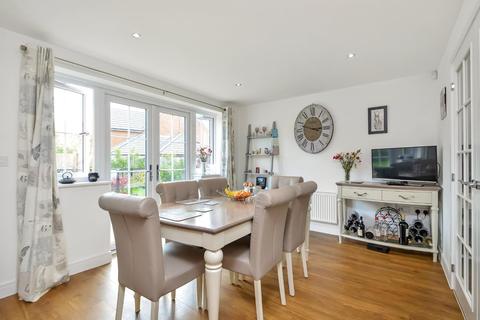 53 Burden Drive, Bishopdown, Salisbury, SP1 3QG