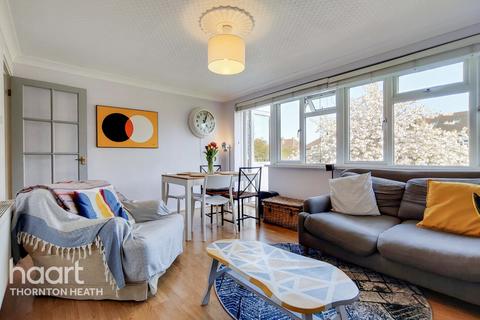 9d Warminster Road, London, SE25 4DP