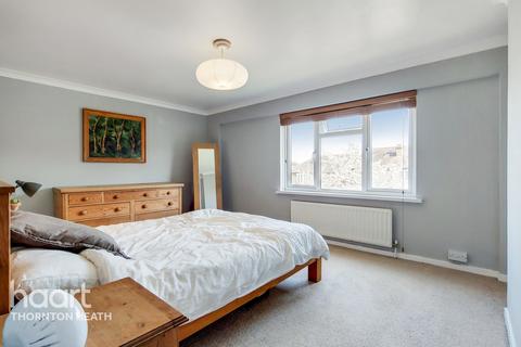 9d Warminster Road, London, SE25 4DP