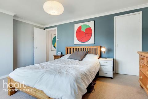 9d Warminster Road, London, SE25 4DP