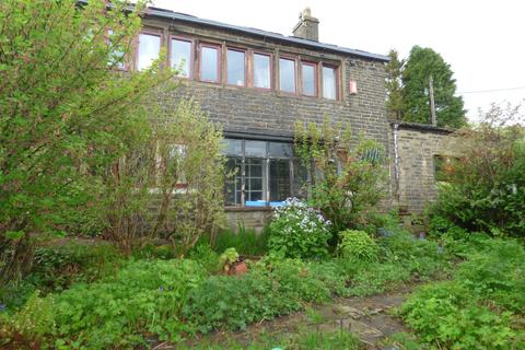 4, New Tame Denshaw Road, Delph, Oldham, OL3 5TS