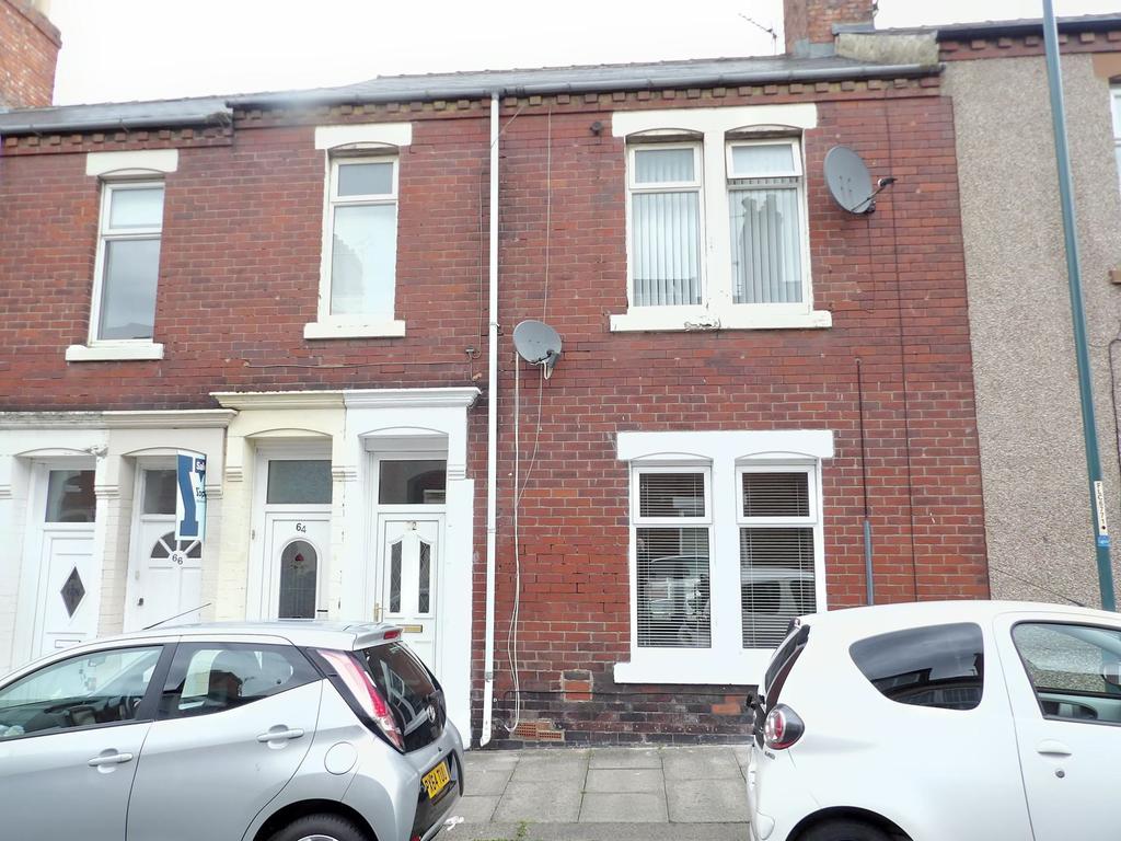 Bewick Street, West Park, South Shields, Tyne and Wear, NE33 4JU 2 bed ground floor flat £70,000